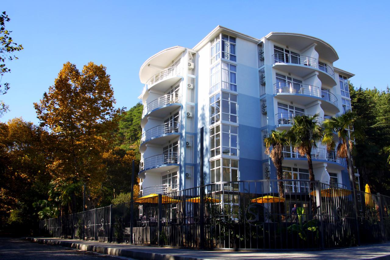 Sunrise Garden Hotel 3* Gagra Exterior photo