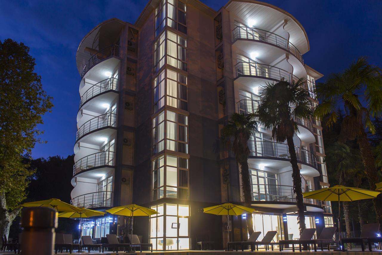 Sunrise Garden Hotel 3* Gagra Exterior photo