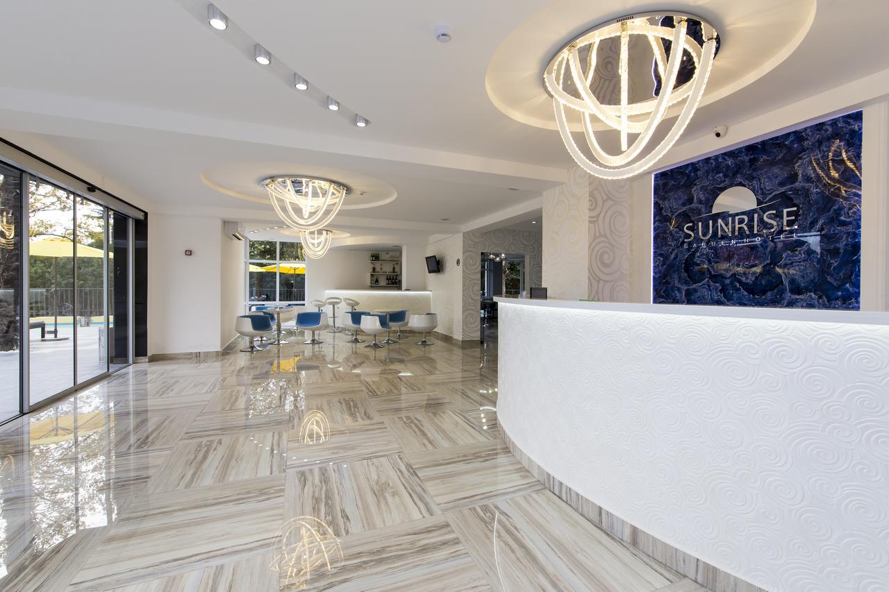 Sunrise Garden Hotel 3* Gagra Exterior photo