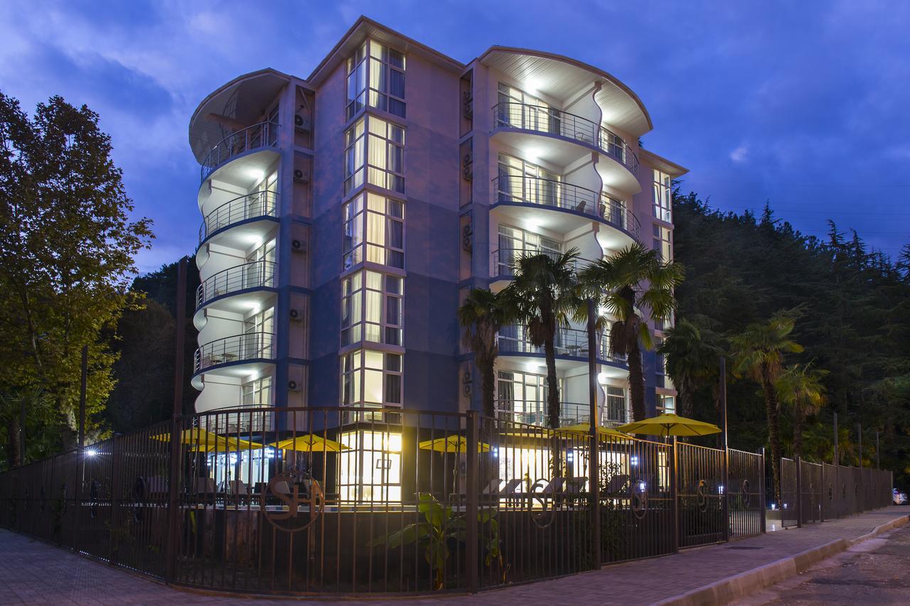 Sunrise Garden Hotel 3* Gagra Exterior photo