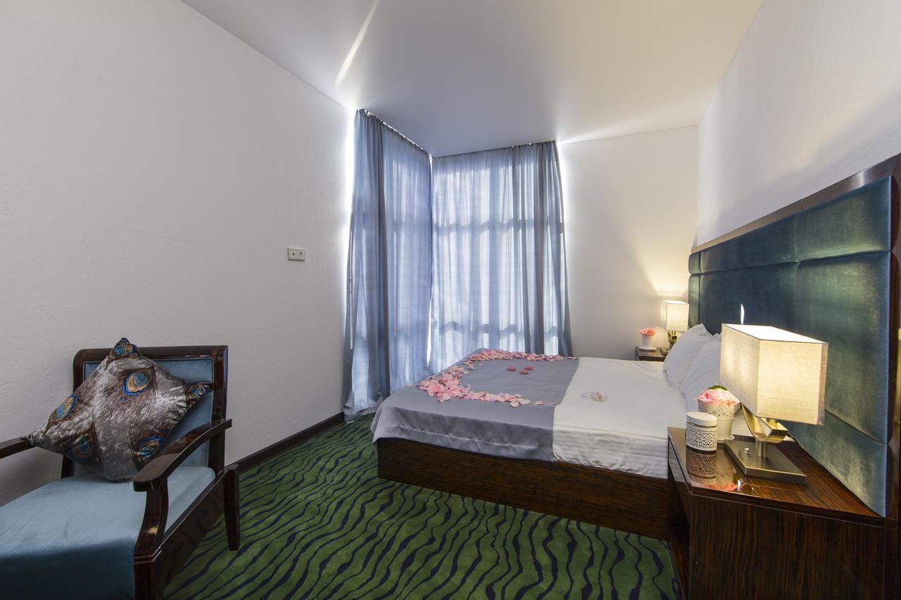 Sunrise Garden Hotel 3* Gagra Exterior photo