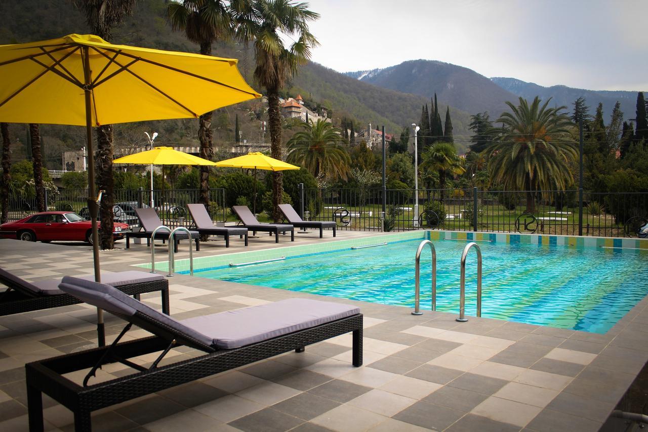 Sunrise Garden Hotel 3* Gagra Exterior photo