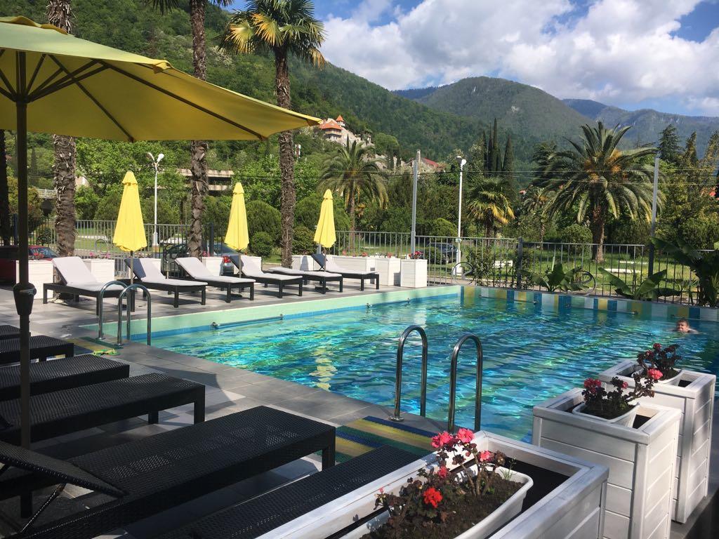 Sunrise Garden Hotel 3* Gagra Exterior photo