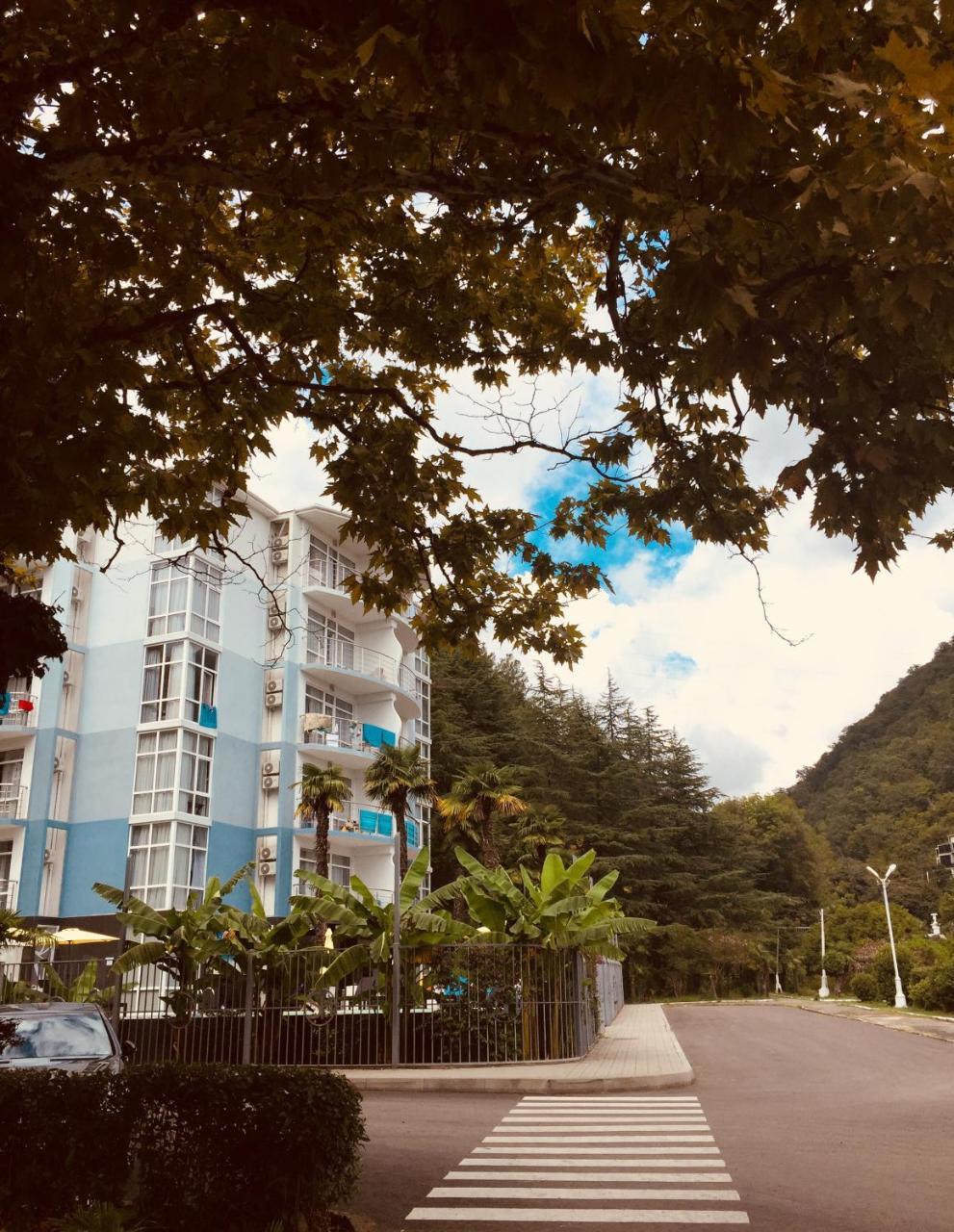 Sunrise Garden Hotel 3* Gagra Exterior photo