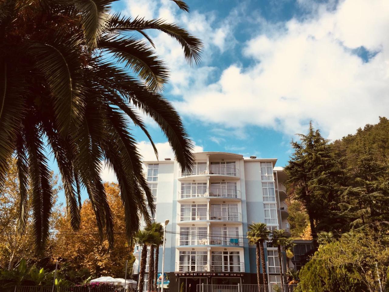 Sunrise Garden Hotel 3* Gagra Exterior photo